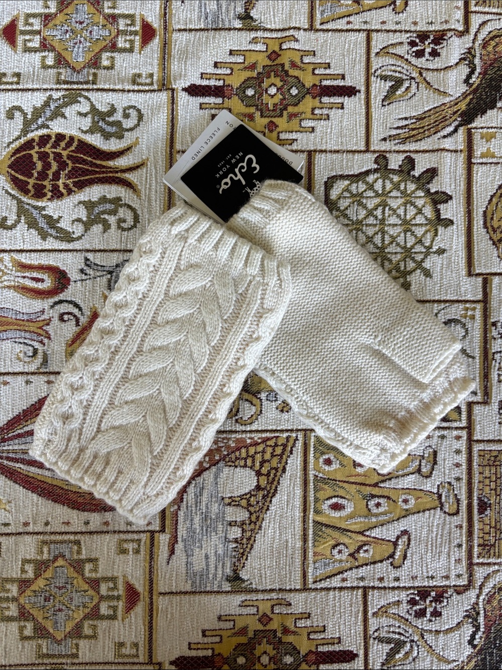 Echo Cream Cable Knit Kids Mittens